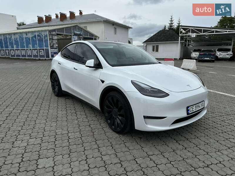 Внедорожник / Кроссовер Tesla Model Y 2022 в Черновцах