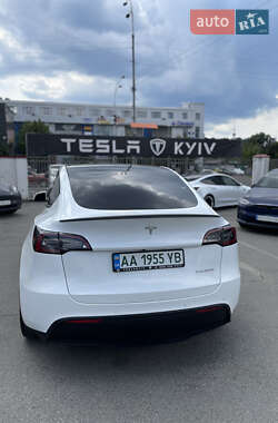 Внедорожник / Кроссовер Tesla Model Y 2022 в 