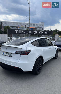 Внедорожник / Кроссовер Tesla Model Y 2022 в 