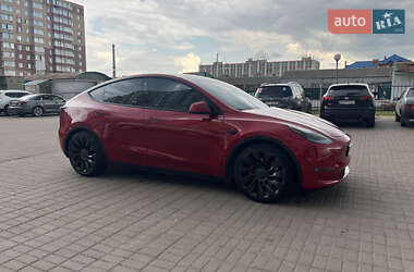 Позашляховик / Кросовер Tesla Model Y 2021 в 