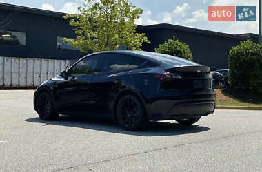 Внедорожник / Кроссовер Tesla Model Y 2022 в 