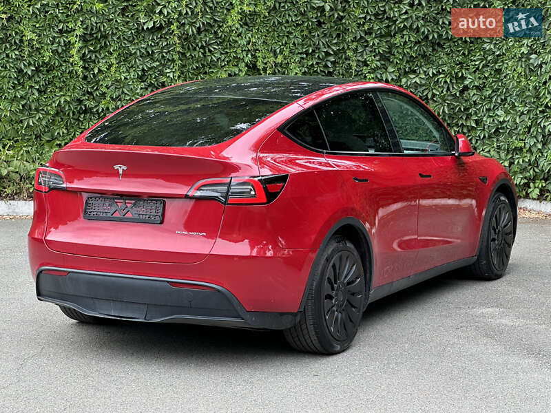 Позашляховик / Кросовер Tesla Model Y 2023 в Києві