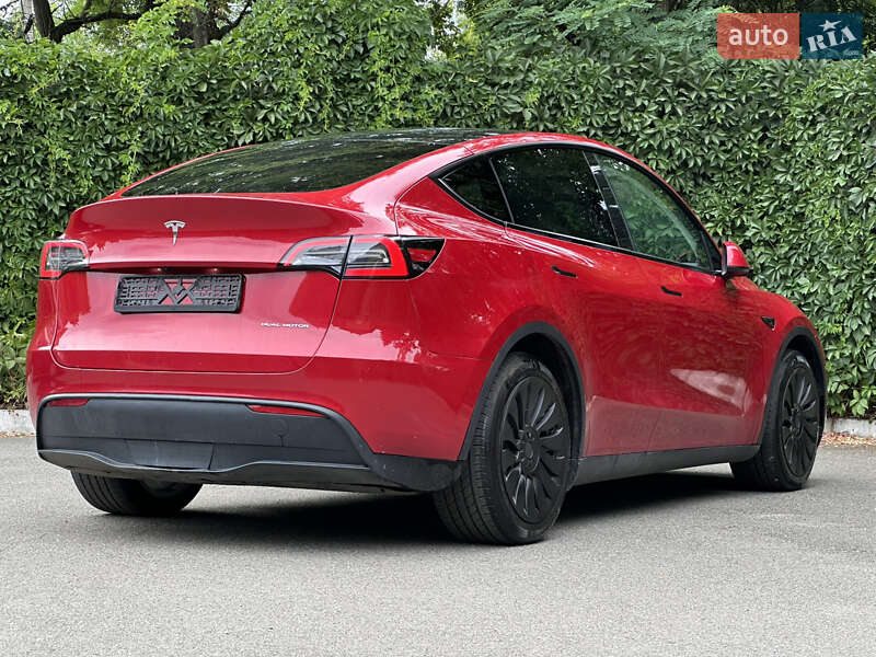 Позашляховик / Кросовер Tesla Model Y 2023 в Києві