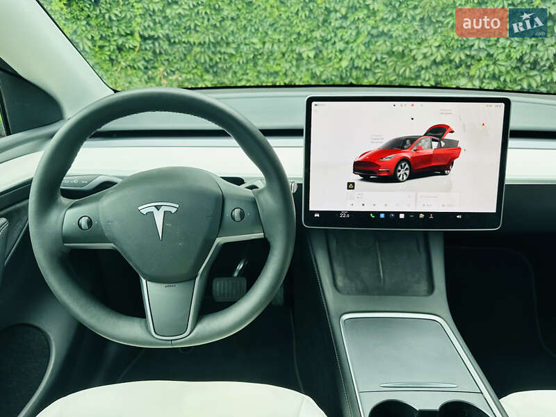 Позашляховик / Кросовер Tesla Model Y 2023 в Києві