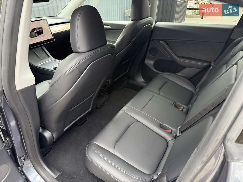 Позашляховик / Кросовер Tesla Model Y 2023 в Києві