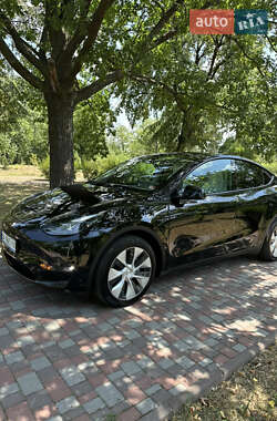 Внедорожник / Кроссовер Tesla Model Y 2023 в 
