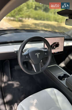 Внедорожник / Кроссовер Tesla Model Y 2023 в 