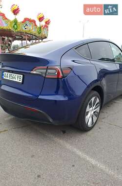 Внедорожник / Кроссовер Tesla Model Y 2023 в 