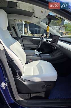 Внедорожник / Кроссовер Tesla Model Y 2023 в 
