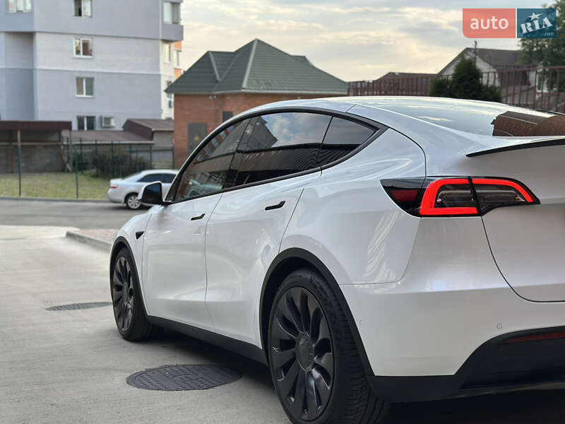 Позашляховик / Кросовер Tesla Model Y 2021 в Білій Церкві