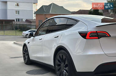 Позашляховик / Кросовер Tesla Model Y 2021 в 