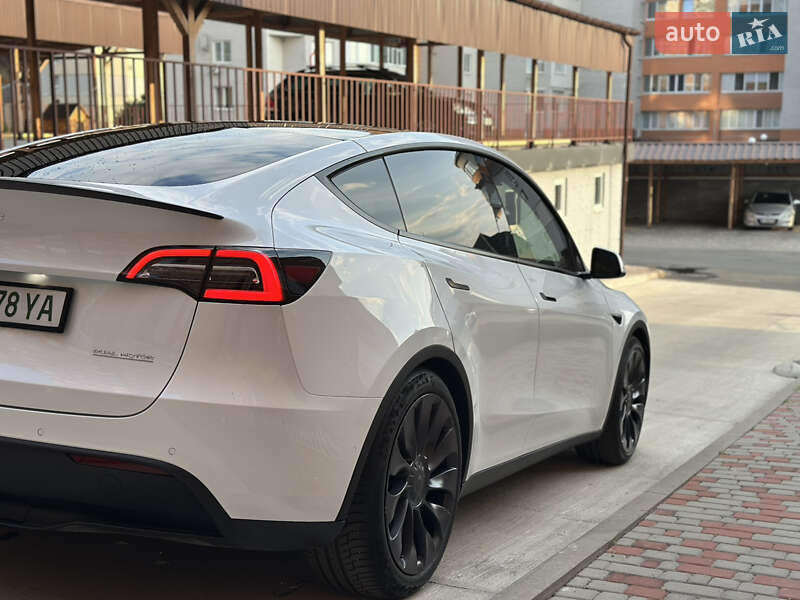 Позашляховик / Кросовер Tesla Model Y 2021 в Білій Церкві