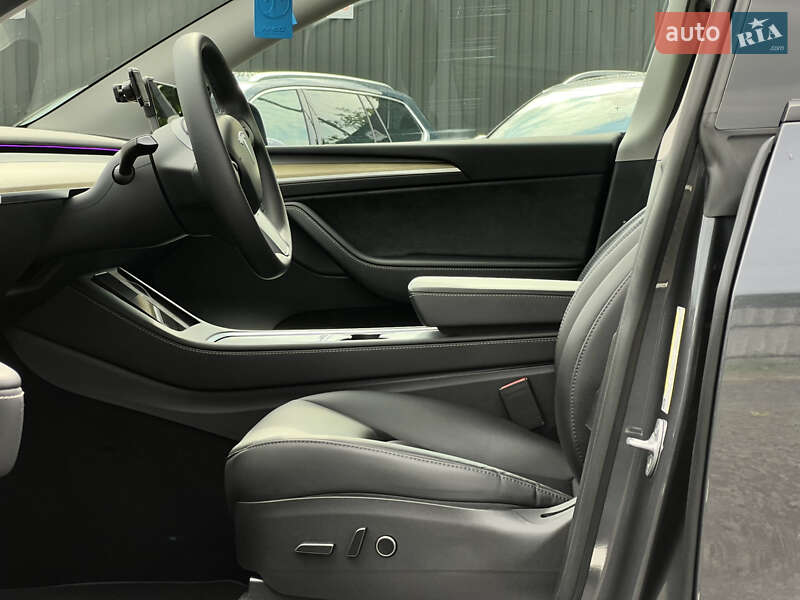 Внедорожник / Кроссовер Tesla Model Y 2022 в Луцке