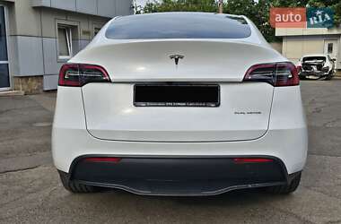 Позашляховик / Кросовер Tesla Model Y 2023 в 