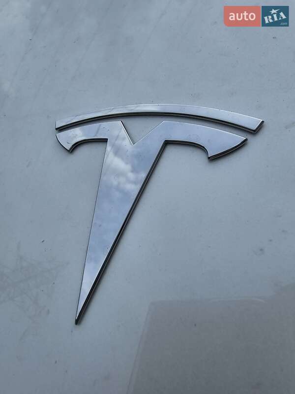 Позашляховик / Кросовер Tesla Model Y 2023 в Одесі