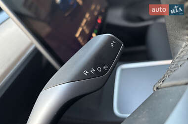 Внедорожник / Кроссовер Tesla Model Y 2022 в 