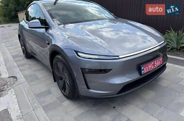 Внедорожник / Кроссовер Tesla Model Y 2025 в 