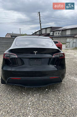 Внедорожник / Кроссовер Tesla Model Y 2022 в 