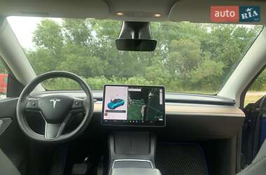 Внедорожник / Кроссовер Tesla Model Y 2021 в 