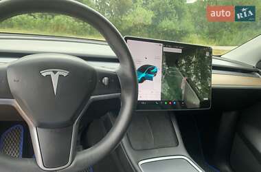 Внедорожник / Кроссовер Tesla Model Y 2021 в 
