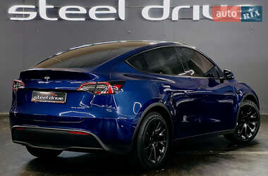 Позашляховик / Кросовер Tesla Model Y 2023 в 