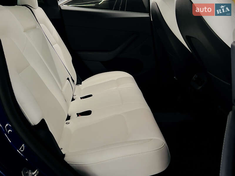 Внедорожник / Кроссовер Tesla Model Y 2023 в Николаеве