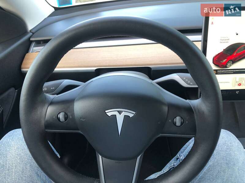 Позашляховик / Кросовер Tesla Model Y 2021 в Луцьку