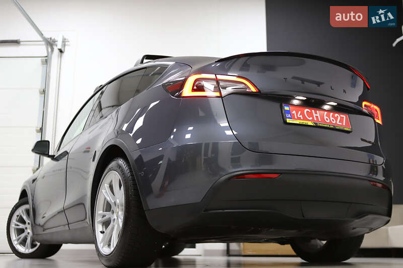 Внедорожник / Кроссовер Tesla Model Y 2021 в Дрогобыче