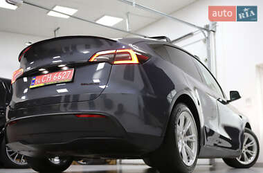Позашляховик / Кросовер Tesla Model Y 2021 в 