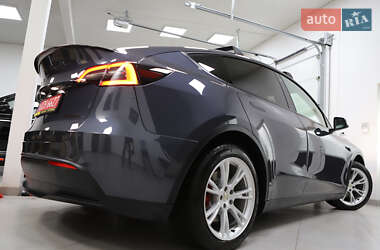 Позашляховик / Кросовер Tesla Model Y 2021 в 