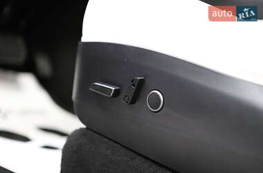 Позашляховик / Кросовер Tesla Model Y 2021 в 