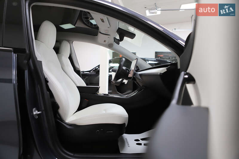 Внедорожник / Кроссовер Tesla Model Y 2021 в Дрогобыче