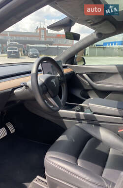 Внедорожник / Кроссовер Tesla Model Y 2020 в 