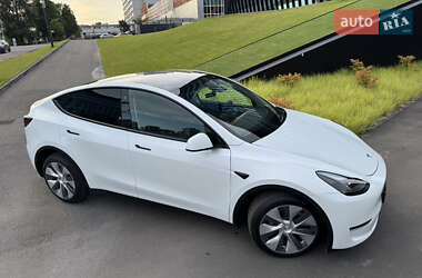 Позашляховик / Кросовер Tesla Model Y 2023 в 