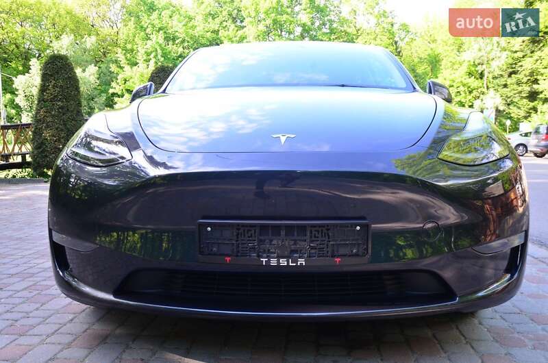 Внедорожник / Кроссовер Tesla Model Y 2024 в Дрогобыче