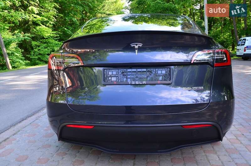 Внедорожник / Кроссовер Tesla Model Y 2024 в Дрогобыче