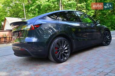 Внедорожник / Кроссовер Tesla Model Y 2024 в 