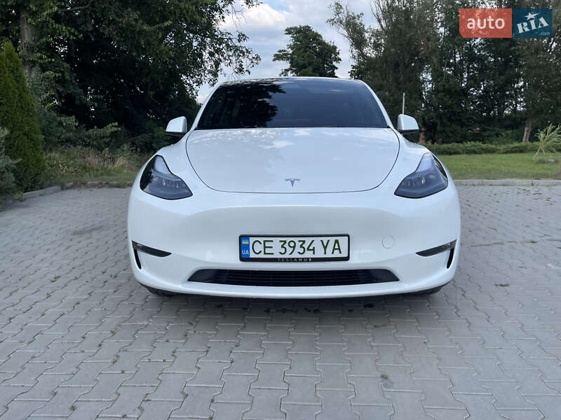 Позашляховик / Кросовер Tesla Model Y 2023 в 