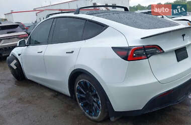 Внедорожник / Кроссовер Tesla Model Y 2021 в 