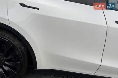 Позашляховик / Кросовер Tesla Model Y 2022 в 