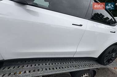 Позашляховик / Кросовер Tesla Model Y 2022 в 