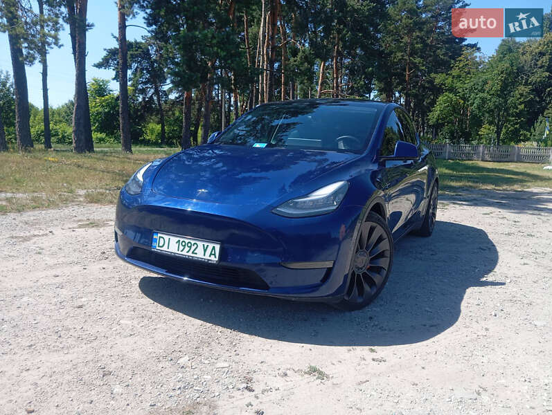 Внедорожник / Кроссовер Tesla Model Y 2020 в 