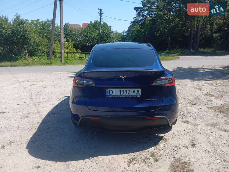 Внедорожник / Кроссовер Tesla Model Y 2020 в Киеве