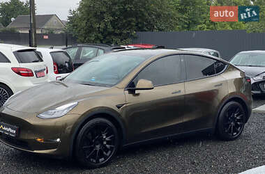 Внедорожник / Кроссовер Tesla Model Y 2021 в 