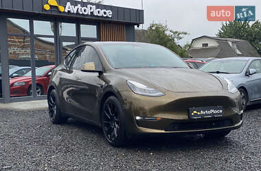 Внедорожник / Кроссовер Tesla Model Y 2021 в Луцке
