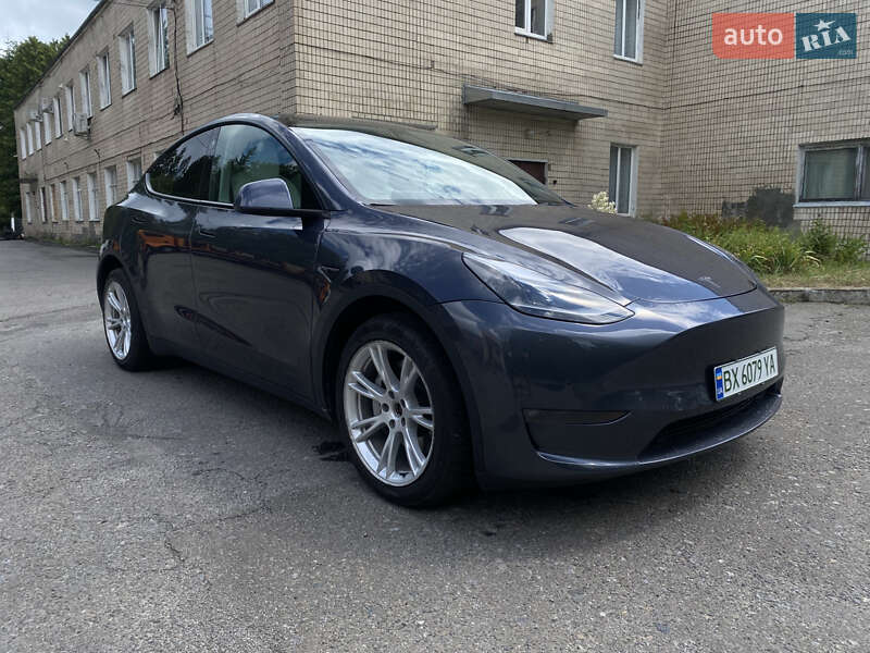 Позашляховик / Кросовер Tesla Model Y 2021 в Хмельницькому