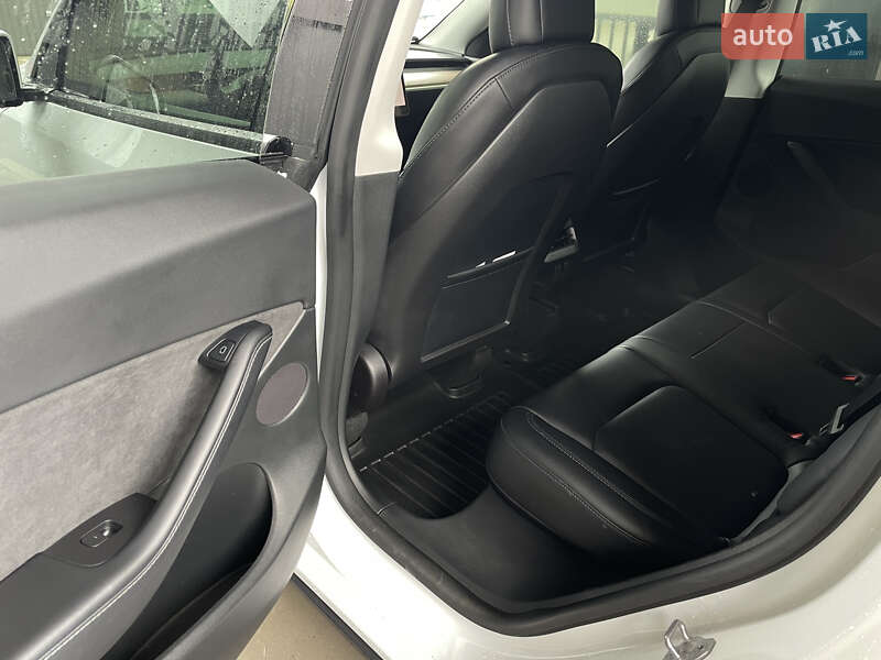 Внедорожник / Кроссовер Tesla Model Y 2022 в Львове фото 8 Внедорожник / Кроссовер Tesla Model Y 2022 в Львове