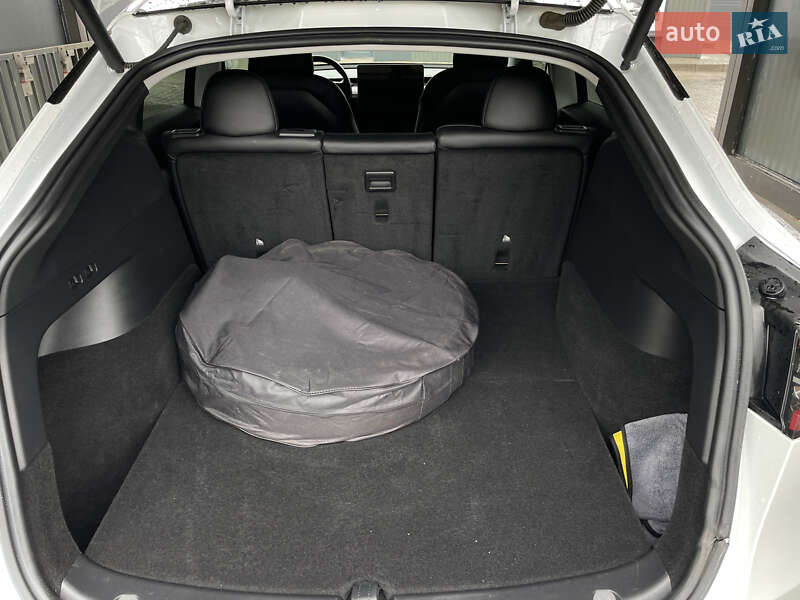 Внедорожник / Кроссовер Tesla Model Y 2022 в Львове фото 12 Внедорожник / Кроссовер Tesla Model Y 2022 в Львове