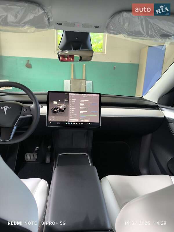Внедорожник / Кроссовер Tesla Model Y 2024 в Чернигове фото 2 Внедорожник / Кроссовер Tesla Model Y 2024 в Чернигове