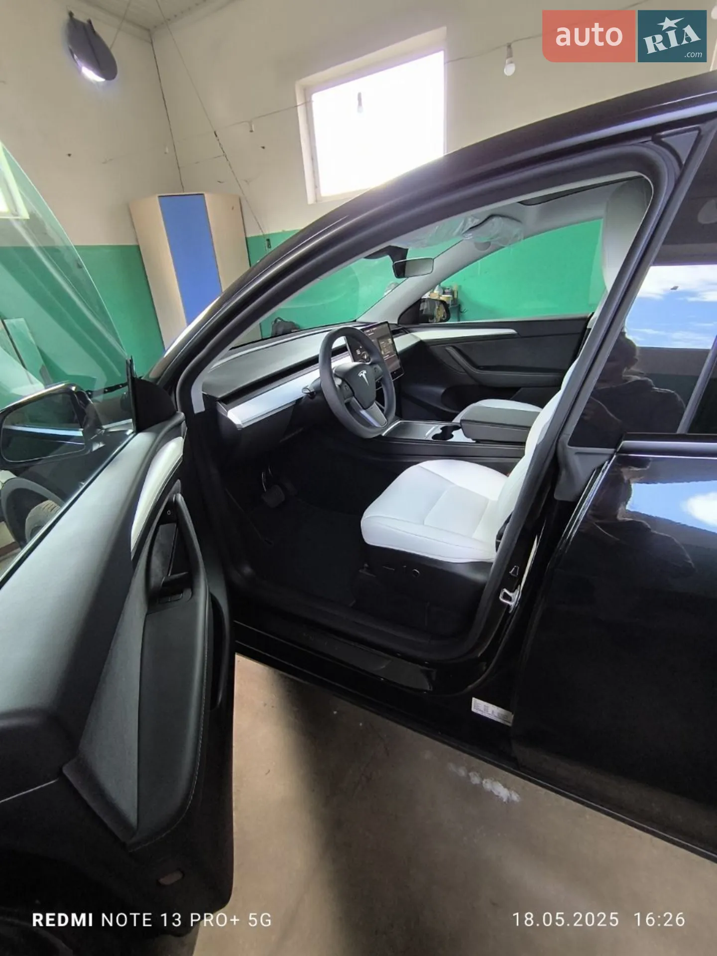 2024 Tesla Model Y - мініатюра 19